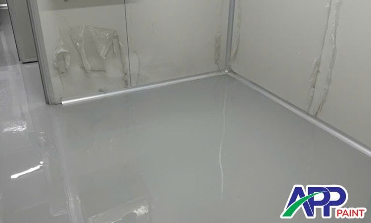 Đo lường độ phẳng sàn epoxy cho kho hàng tự động là yêu cầu bắt buộc.