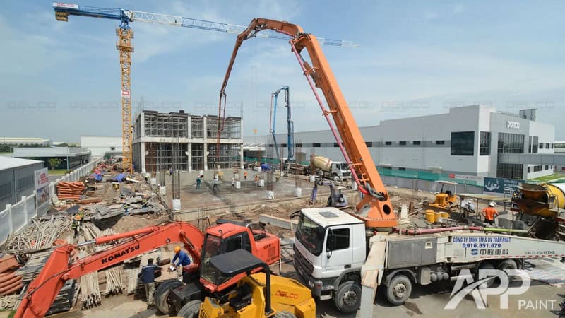 Thiết bị thi công cơ giới hóa là yếu tố đảm bảo tiến độ thực tế.