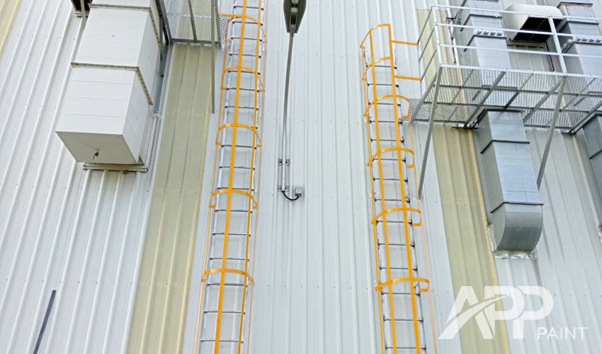 Chi tiết lan can của một sàn treo thao tác đạt chuẩn.